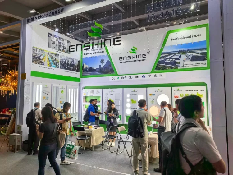 busy trade show booth china led lighting manufacturer