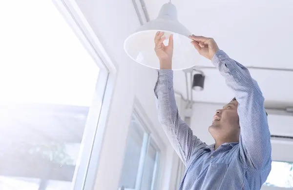 LED BULBS FACTORY IN CHINAE