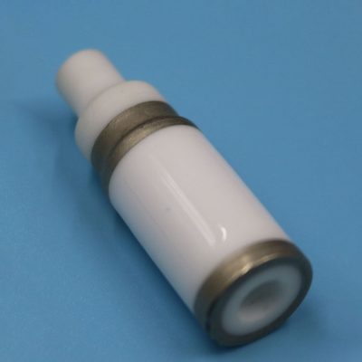 Tubos cerâmicos metalizados para passagem direta