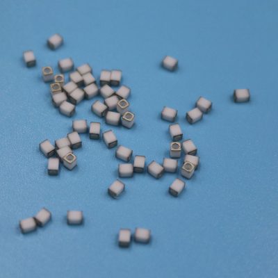 Трубка квадратная керамическая металлизированная оксидом алюминия 96%