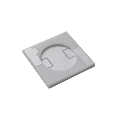 Substrat céramique en nitrure d'aluminium adapté à la dissipation thermique des LED
