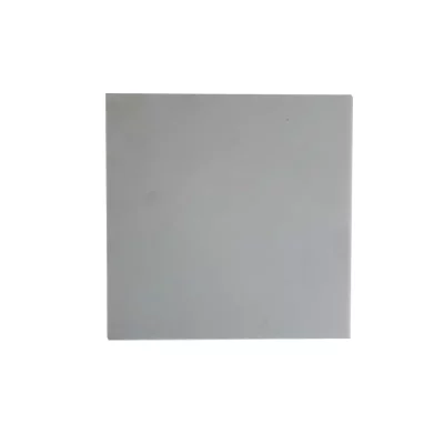 Substrat en nitrure d'aluminium personnalisable à haute conductivité thermique