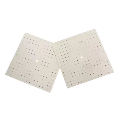 Substrat en nitrure d'aluminium poreux à haute conductivité thermique pour applications photovoltaïques