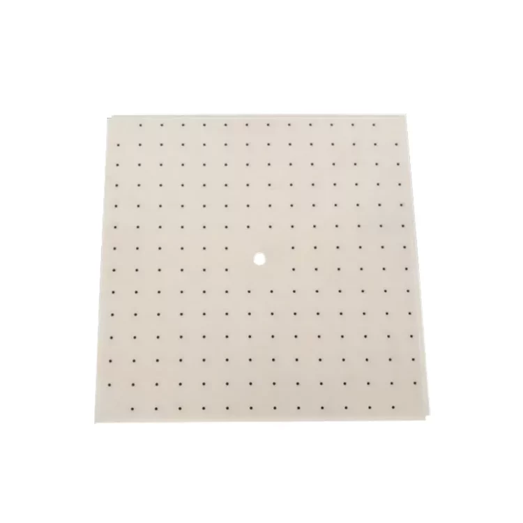 Substrat poreux en nitrure d'aluminium à haute isolation thermique et perméabilité à l'air