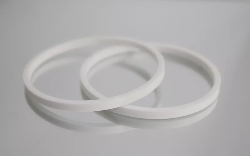 White wear-resistant alumina ring