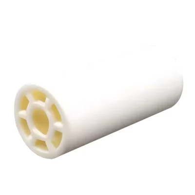 Tube en céramique d'alumine de forme personnalisée pour applications industrielles