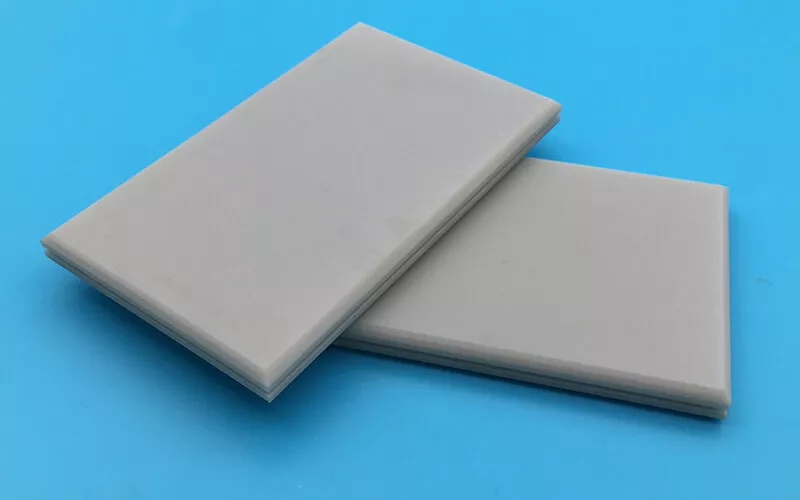 Aluminum nitride ceramic plate