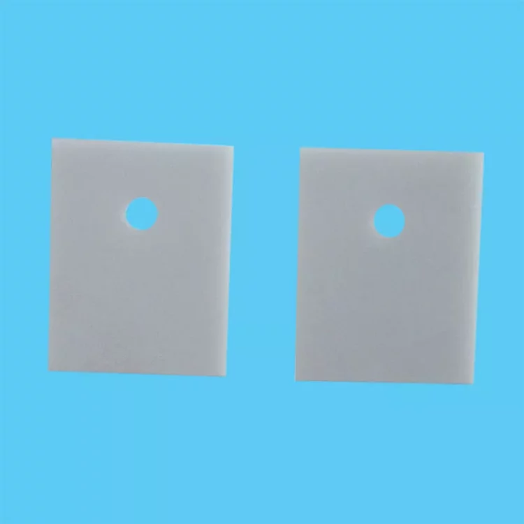 Pad thermique en nitrure d'aluminium