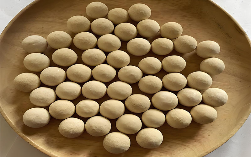 Bolas refratárias de alumina