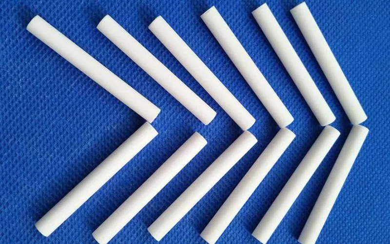 Various sizes of ceramic rods used in mechanical and electronic components