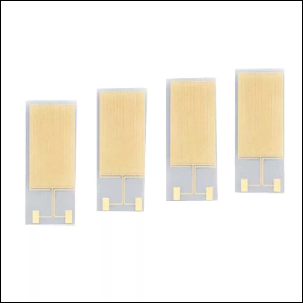 Alumina ceramic thin film substrate with high thermal conductivity and insulation