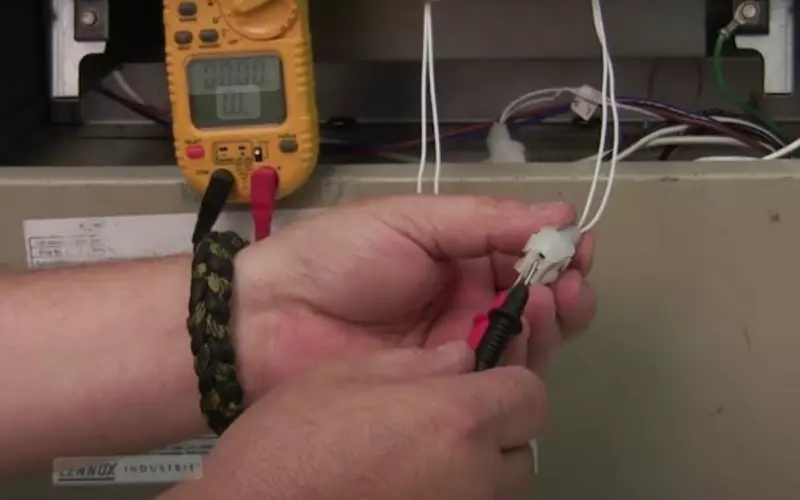 Fig 6., Testing hot surface ignitor using a multimeter