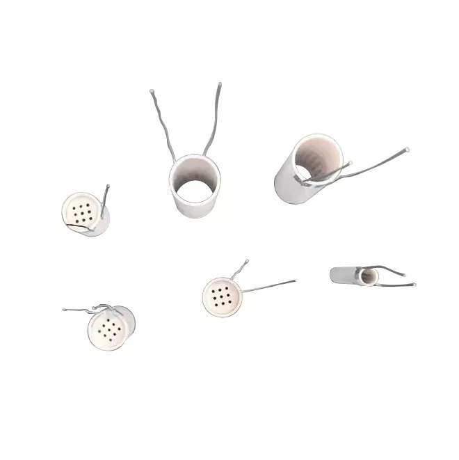 Low-voltage ceramic heating element operating with a 3.7V lithium battery