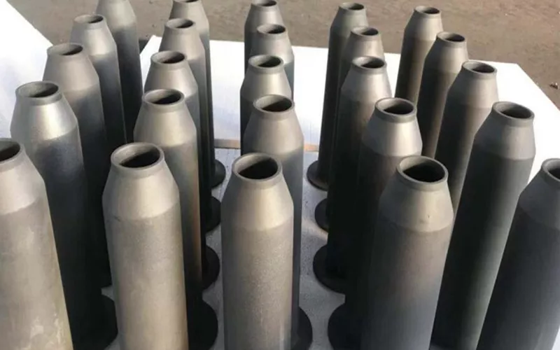 High-temperature resistant silicon carbide nozzle