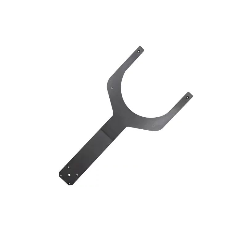 Lightweight and high strength silicon carbide ceramic arm for advanced industrial equipment