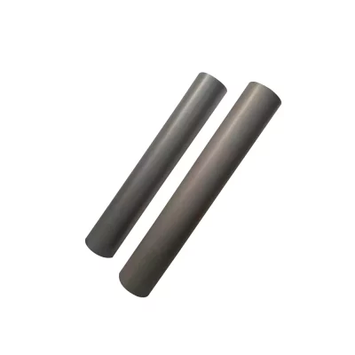 Silicon carbide ceramic furnace tube with excellent thermal shock resistance