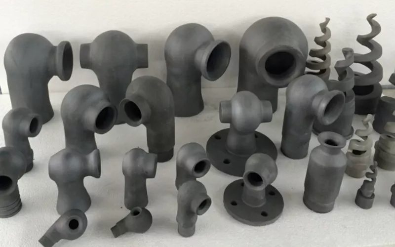 Silicon carbide desulfurization nozzle with excellent corrosion and wear resistance