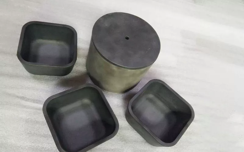 Silicon carbide square crucible designed for high-temperature melting and processing