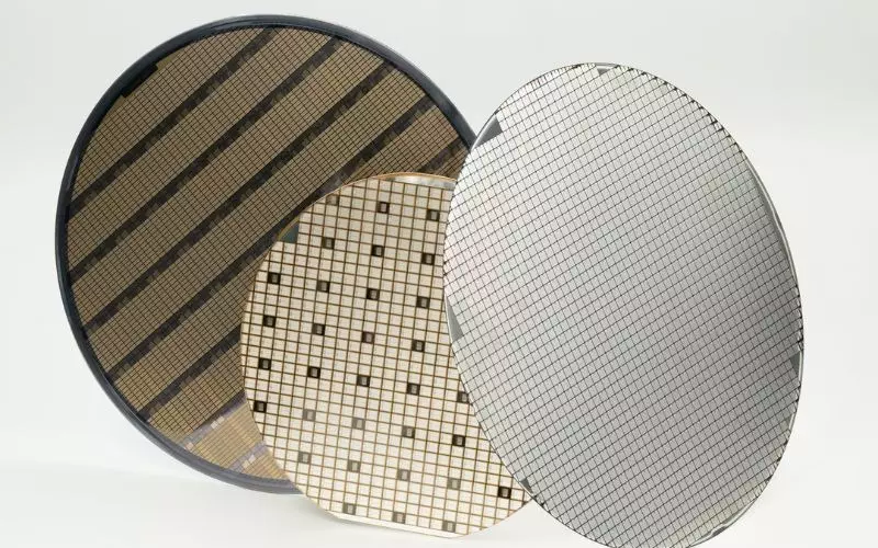 SiC wafers for semiconductor processing