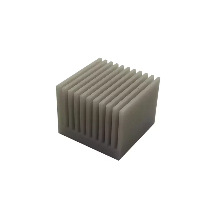 Aluminum nitride ceramic heat sink