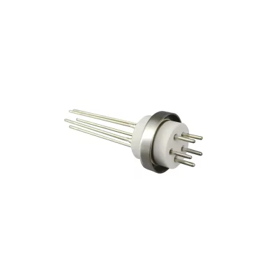 Zero-leakage vacuum-sealed feedthrough