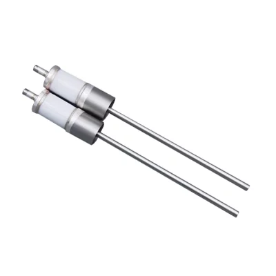 Vacuum high-pressure feedthrough