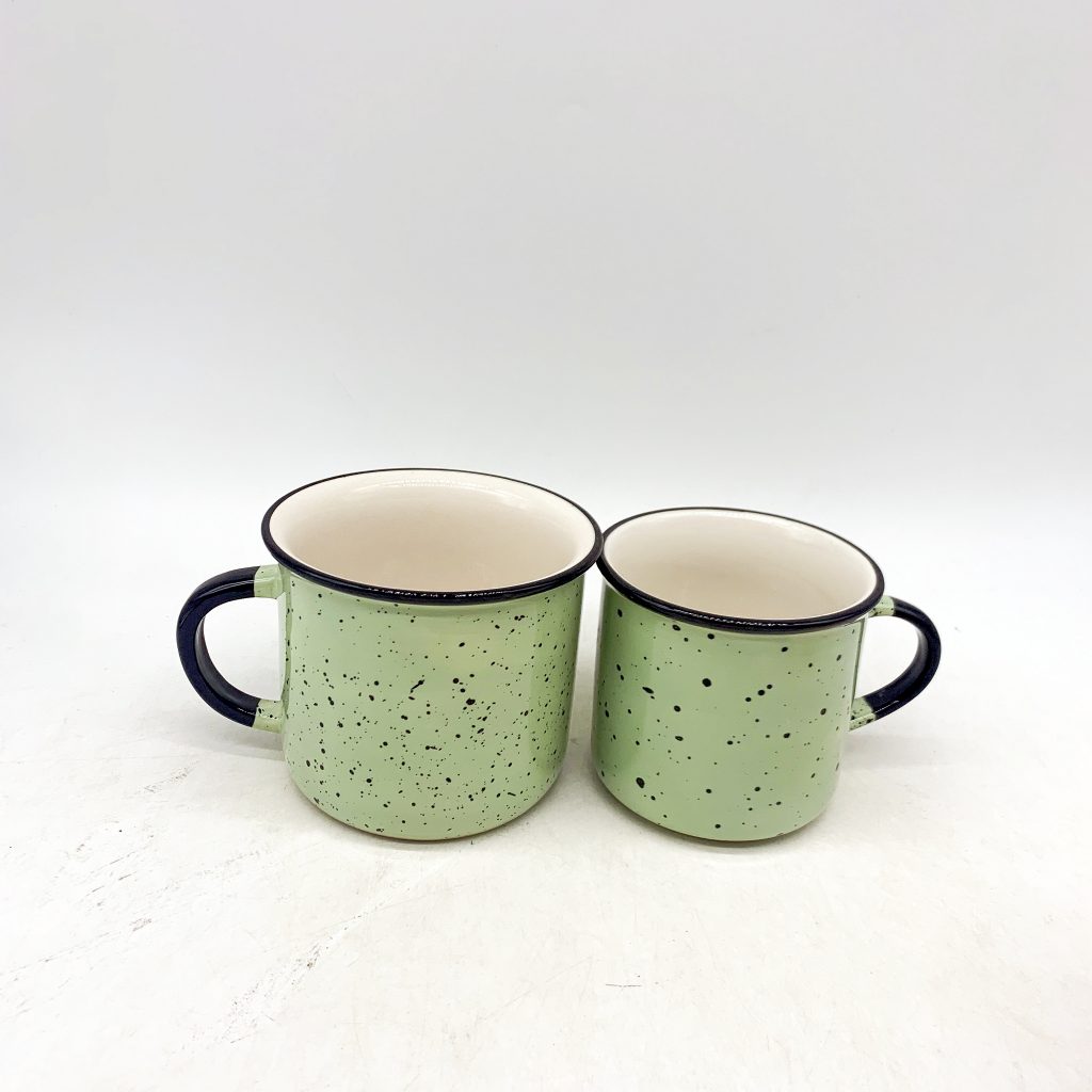 earthenware mug set