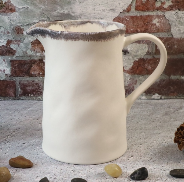 OEM Reactive Glaze ceramic watering jug