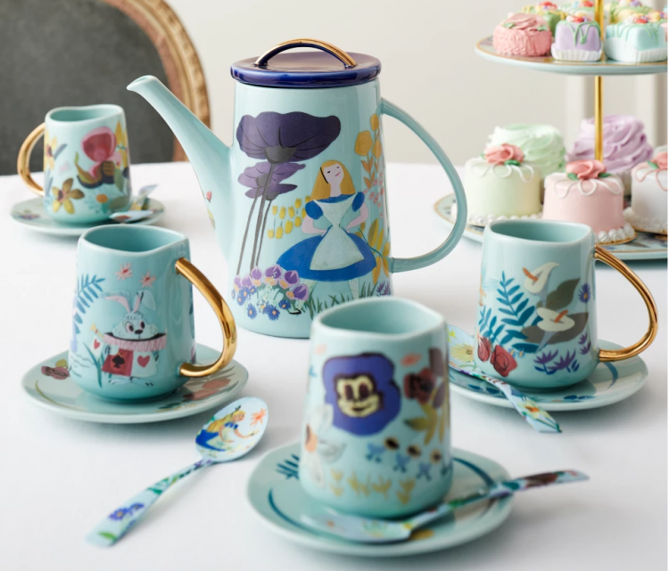 Alice in Wonderland Tea Set