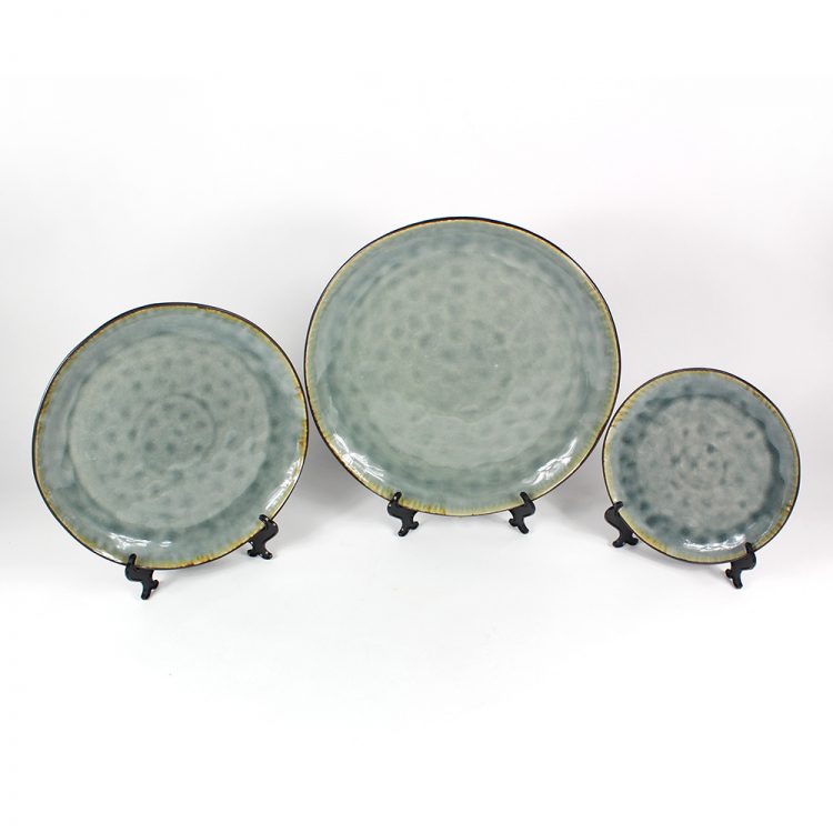 crackle glaze plates