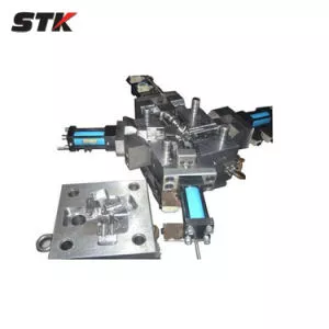 Comparando moldes de múltiplas cavidades com tipos de moldes de cavidade única