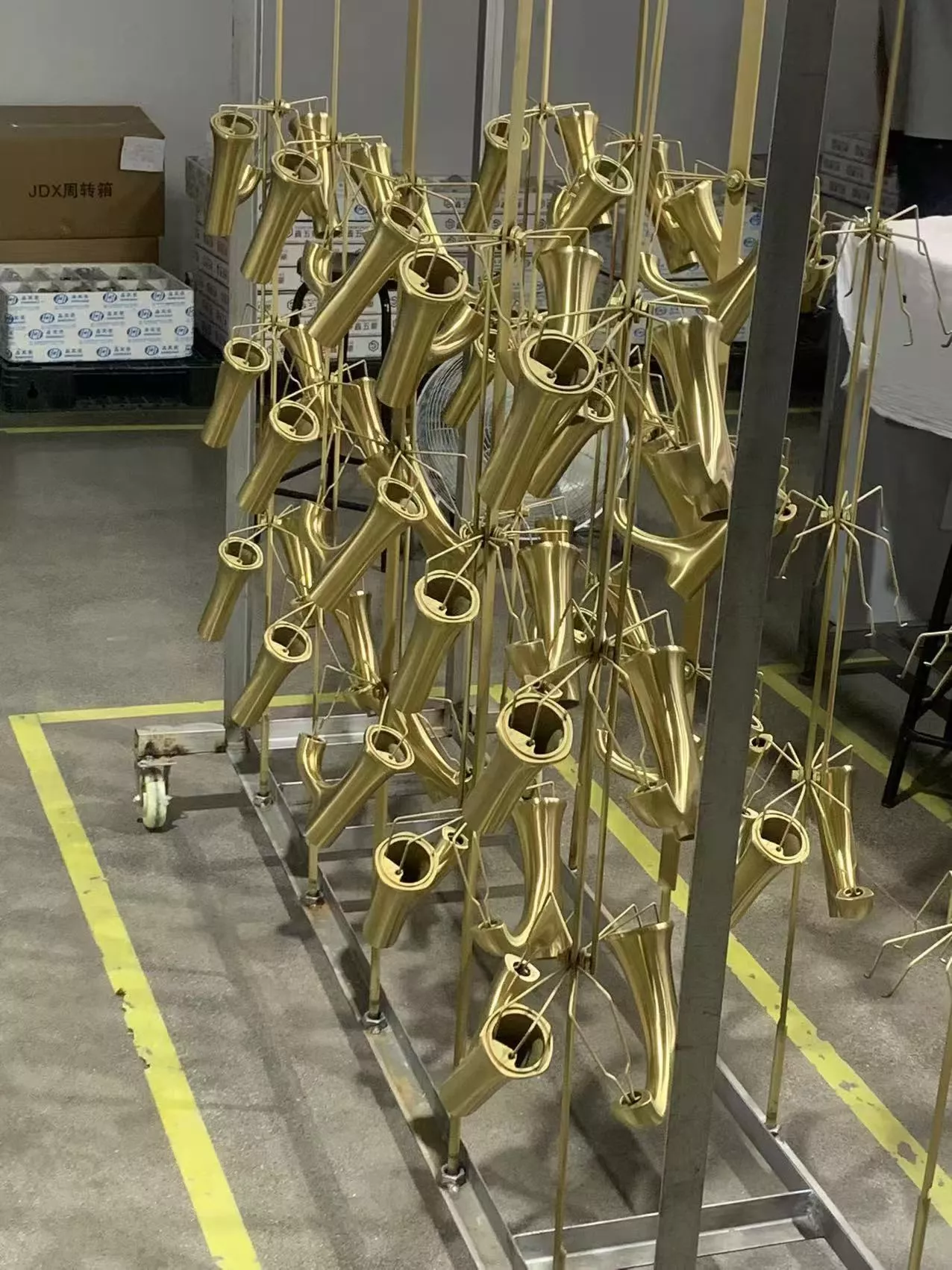 Coatings for Zinc Die Cast Parts: What Actually Lasts and What Just Looks Good on Day One？