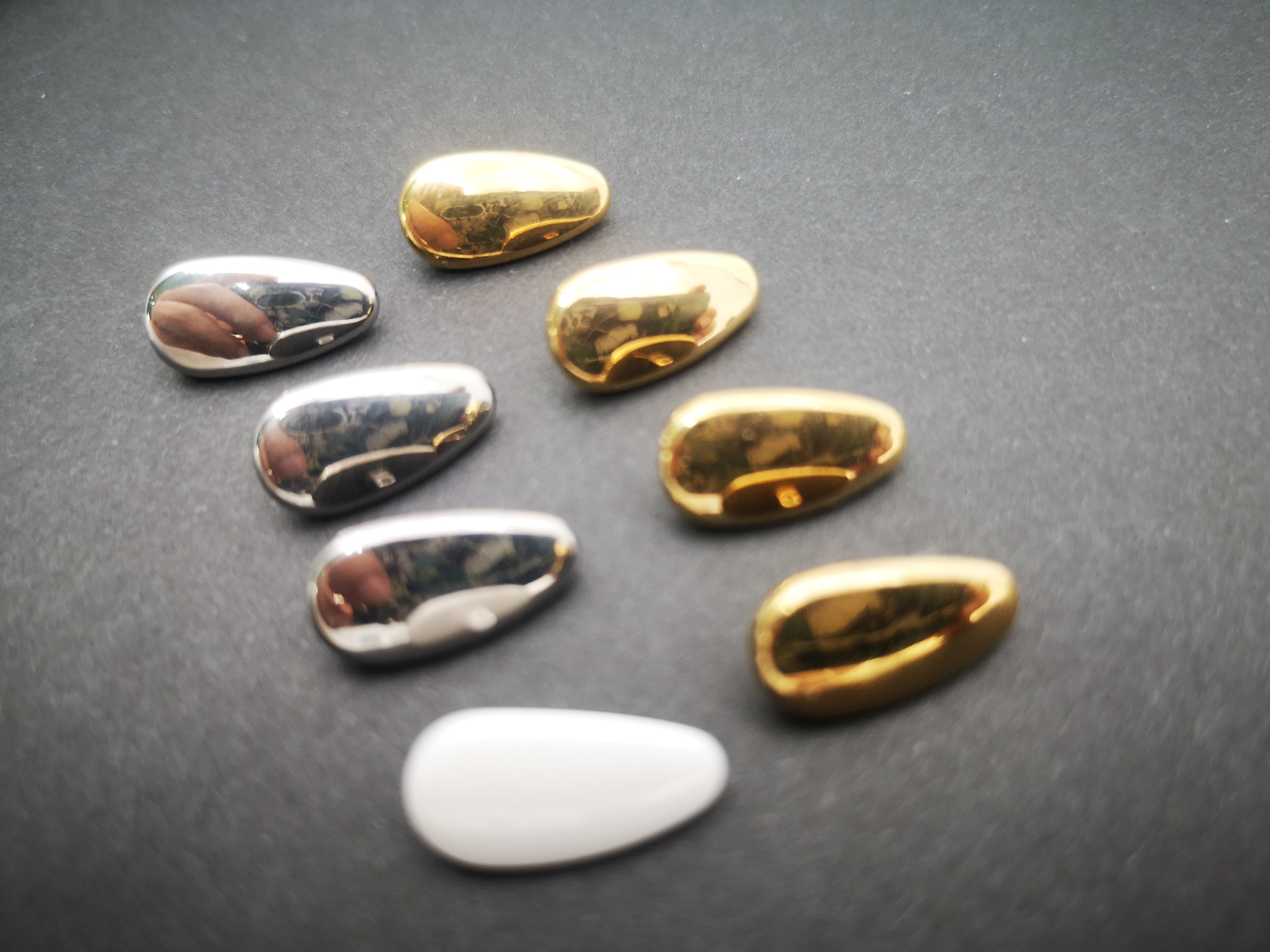 ceramic spectacle nose support