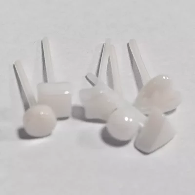 White_ceramic_earrings