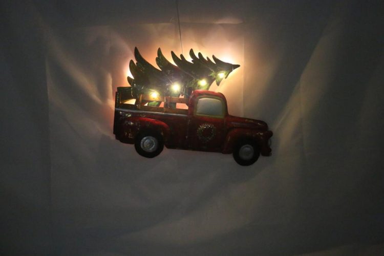 htb1l8dsundybenksmlyq6xfnvxav-688