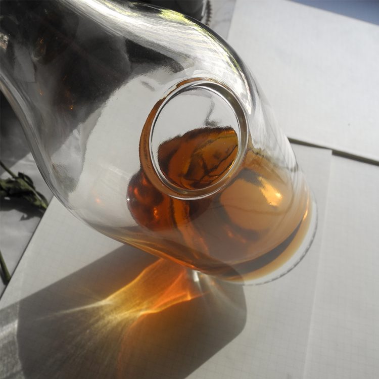 500ml clear vodka glass bottle