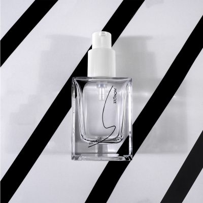 clear essential oil glass bottles