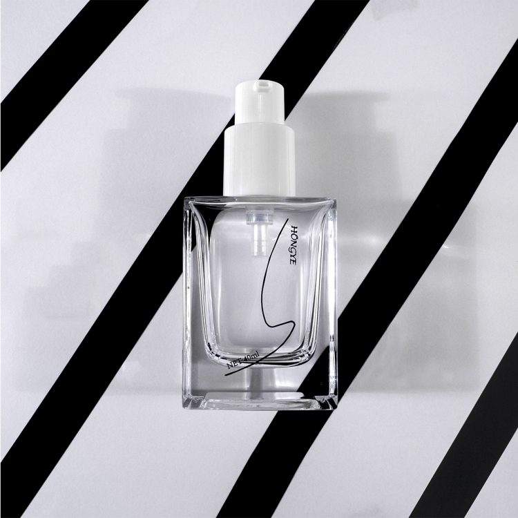 clear essential oil glass bottles