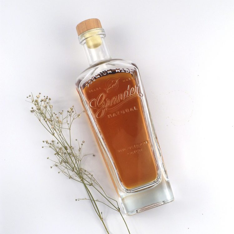 750ml  Glass  Alcohol Bottle