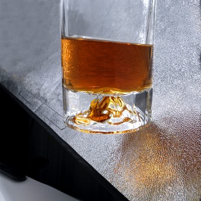 750ml vintage whiskey bottles 02