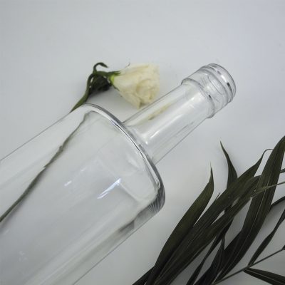 750ml clear glass whisky  bottle 01