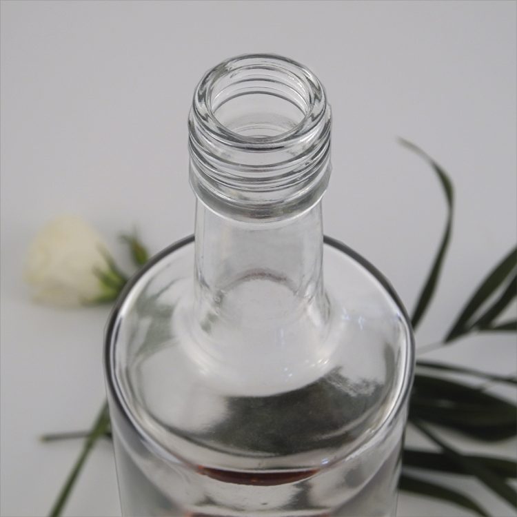 750ml clear glass whisky  bottle