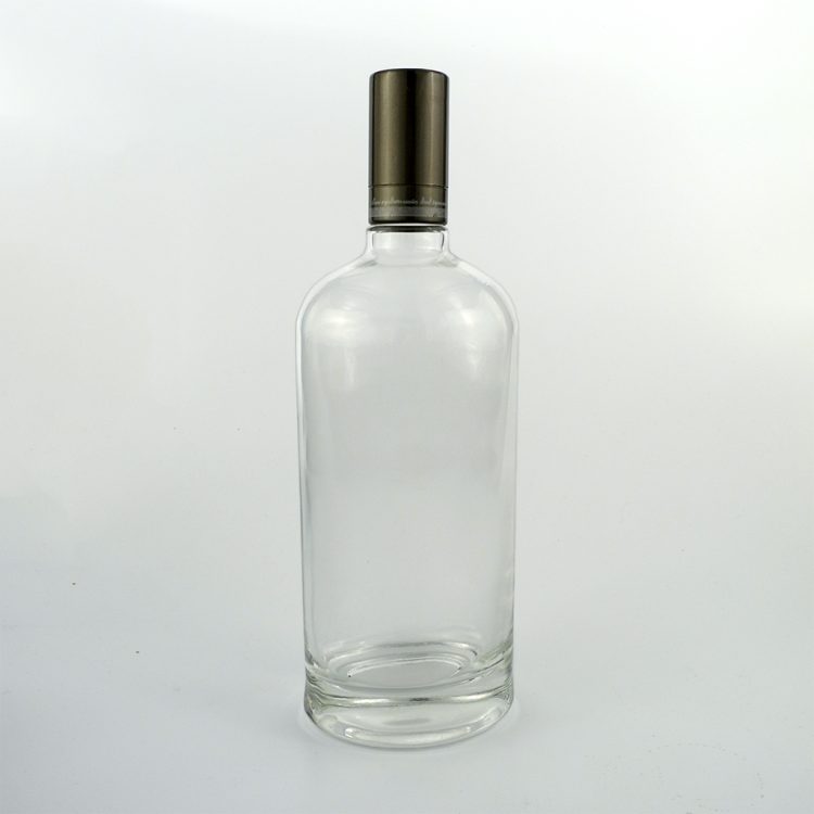 custom 750ml clear liquor bottle