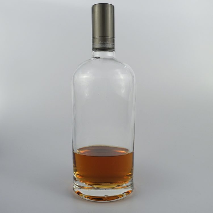 custom 500ml clear liquor bottle 01