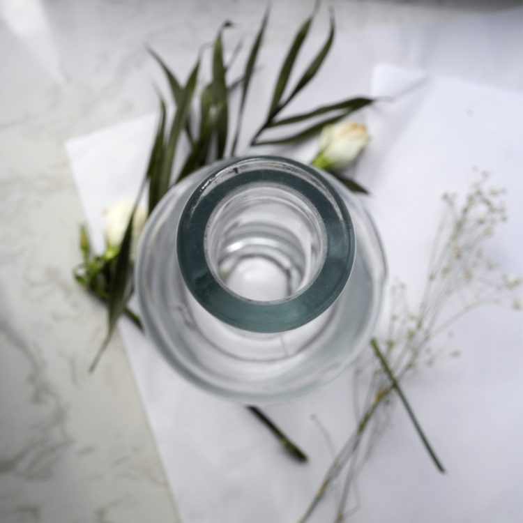 Transparent  whiskey glass bottle 55