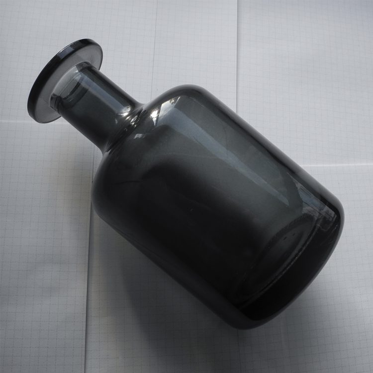 150ml Cylindrical aromatherapy glass bottle