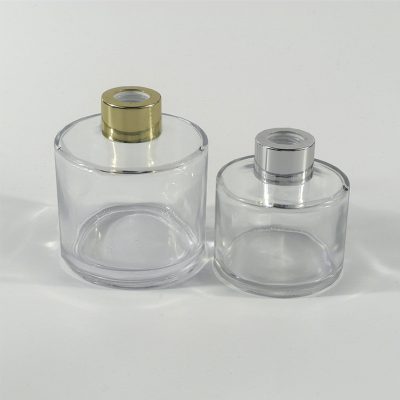 clear cylindrical aromatherapy glass bottle