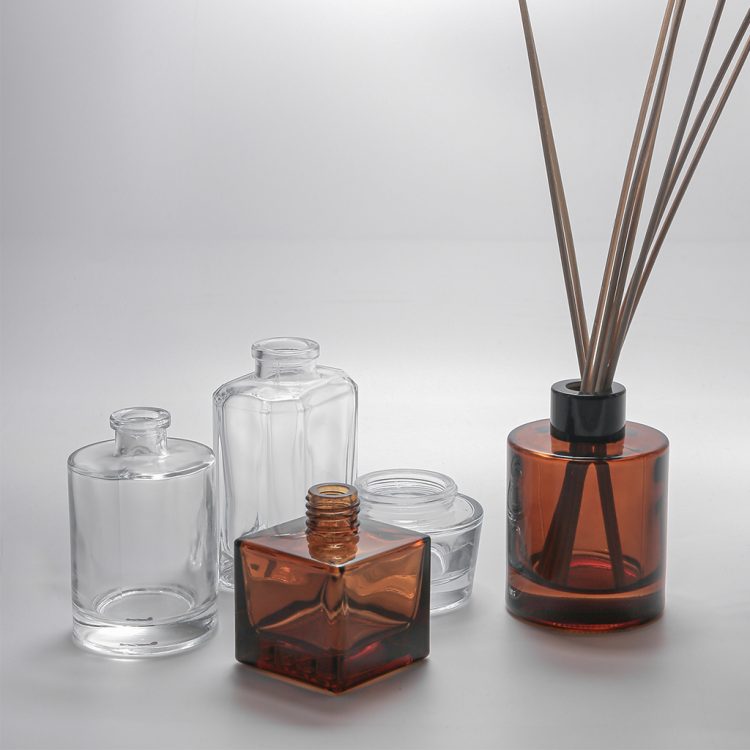 Square-diffuser-bottle4