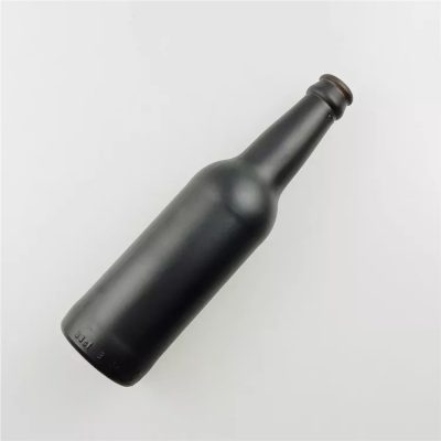 black beer bottle 02
