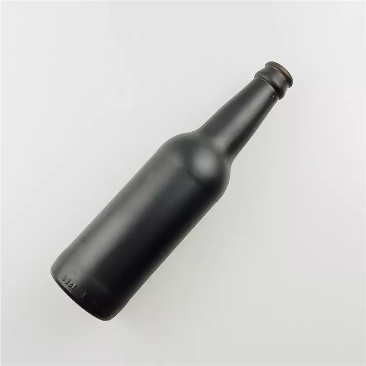 black beer bottle 02